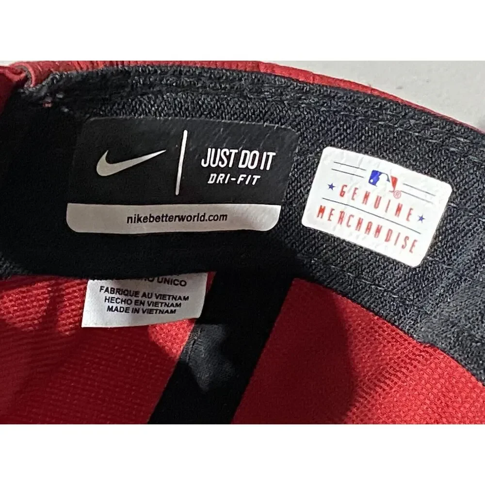 Nike Texas Rangers Hat Cap Strap Back Red Classic Dri Fit Official‎ MLB Mens OS